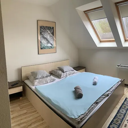 Bed & Breakfast Tuenderszikla Panzio Pilisjaszfalu