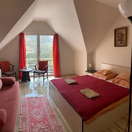 Bed & Breakfast Tuenderszikla Panzio Pilisjaszfalu