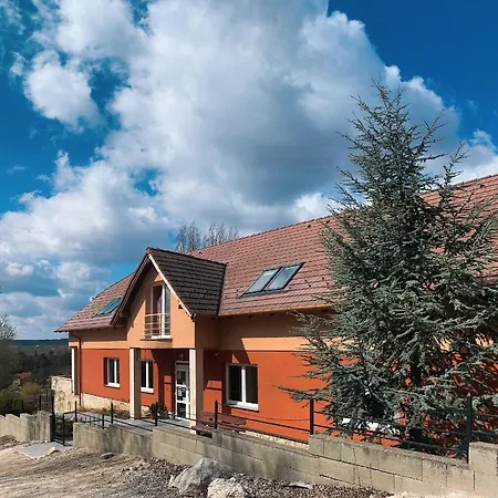 Bed & Breakfast Tündérszikla Panzió