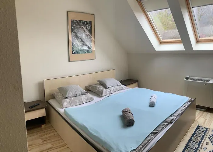 Bed & Breakfast Tündérszikla Panzió Pilisjaszfalu