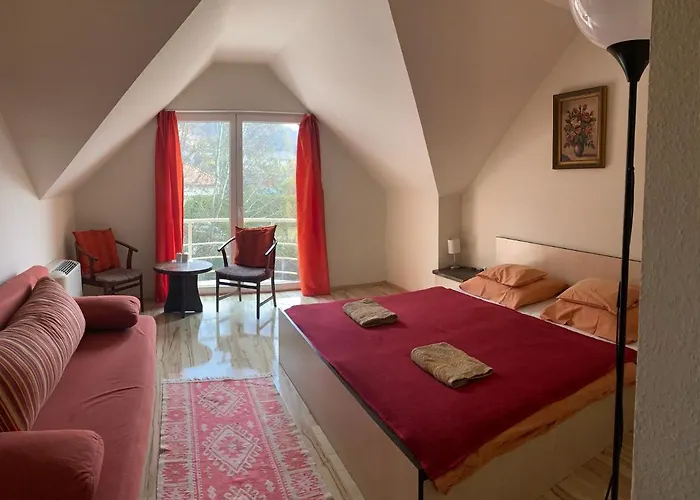 Bed & Breakfast Tündérszikla Panzió Pilisjaszfalu