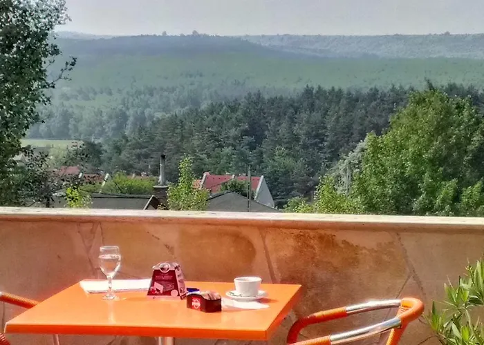 Tündérszikla Panzió Bed & Breakfast Pilisjaszfalu